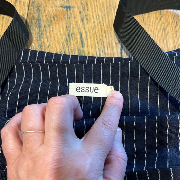 ESSUE – Navy and white pinstripe cold-shoulder top, size M. - Picture 2 of 6